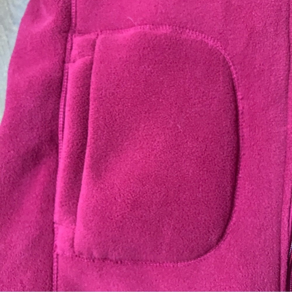 Hannah Zip Front Red Fleece Vest NWT Large - Picture 4 of 7